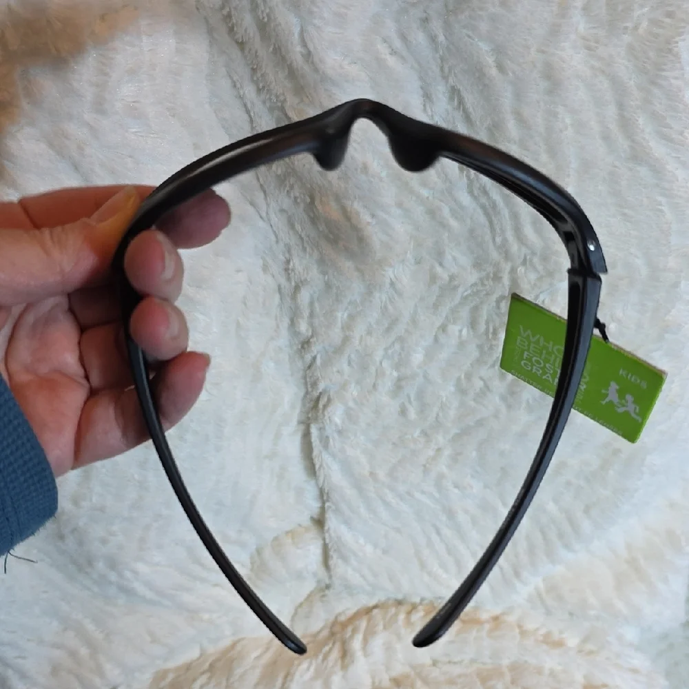 Foster Grant Kids Black Sunglasses